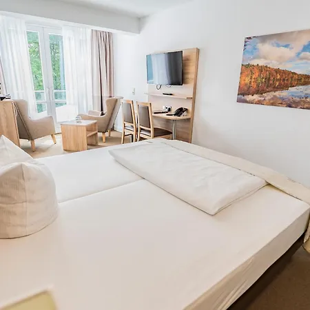 Hotel Waldhalle-2
